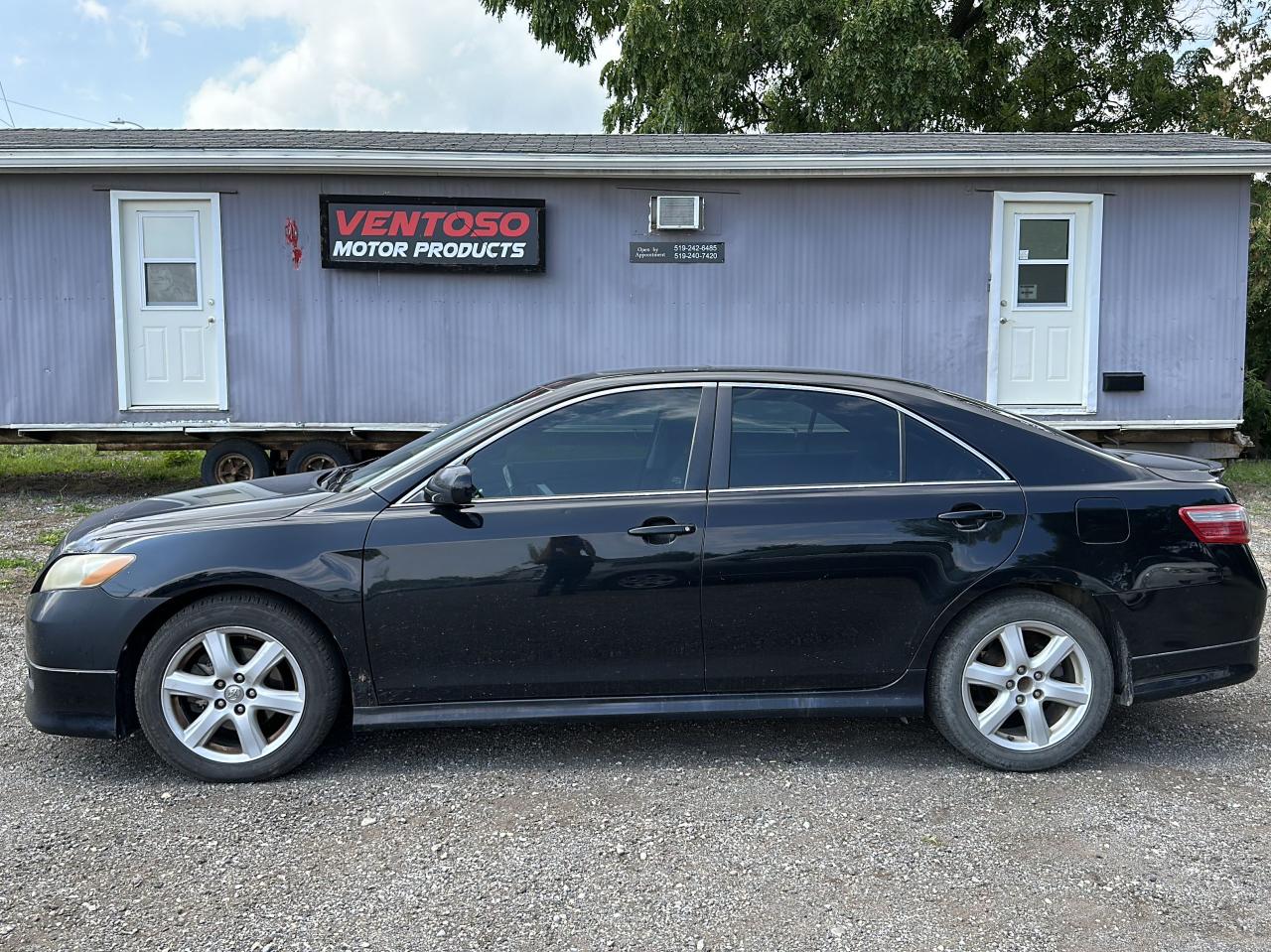 2009 Toyota Camry SE - Photo #1