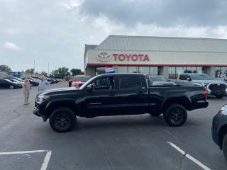 Used 2020 Toyota Tacoma SR5 4x4  V6 DOUBLECAB for sale in Cambridge, ON