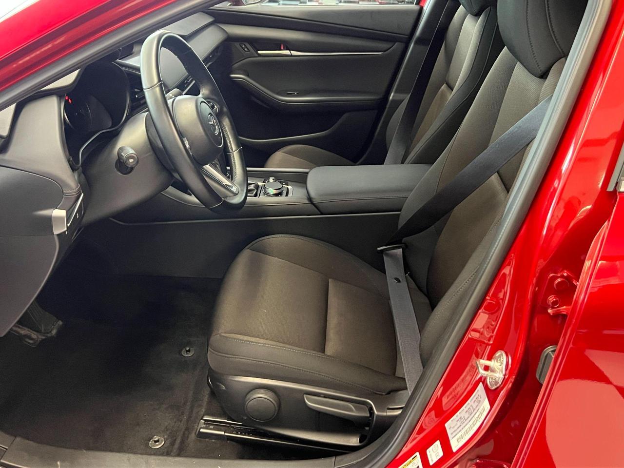 2022 Mazda MAZDA3 GS Sport Hatchback+Adaptive Cruise+CLEAN CARFAX - Photo #16