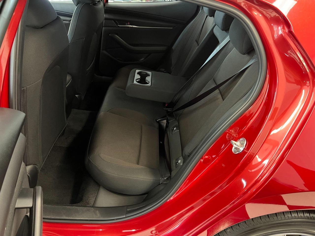 2022 Mazda MAZDA3 GS Sport Hatchback+Adaptive Cruise+CLEAN CARFAX - Photo #21