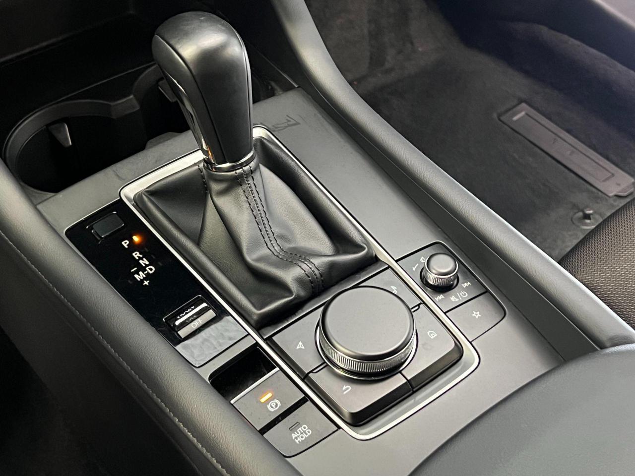 2022 Mazda MAZDA3 GS Sport Hatchback+Adaptive Cruise+CLEAN CARFAX - Photo #39
