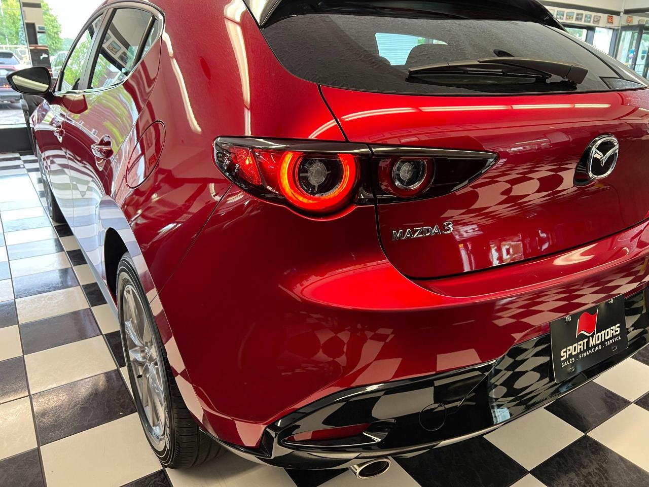 2022 Mazda MAZDA3 GS Sport Hatchback+Adaptive Cruise+CLEAN CARFAX Photo113