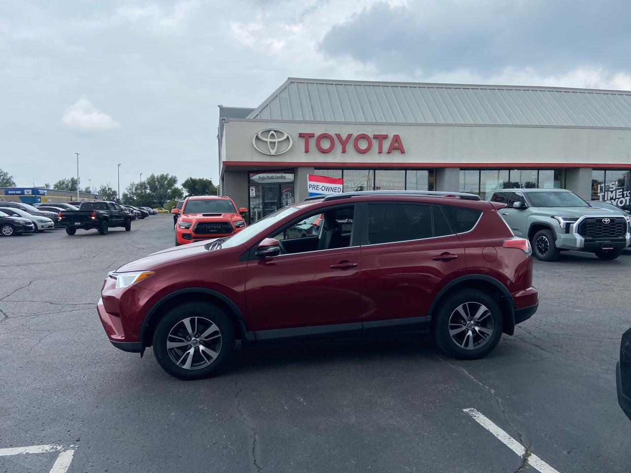 Used 2018 Toyota RAV4 XLE AWD for sale in Cambridge, ON