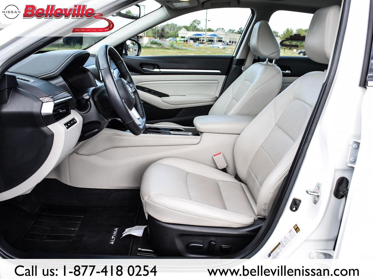 2021 Nissan Altima 2.5 Platinum, LEATHER, SUNROOF, NAVIGATION AWD Photo