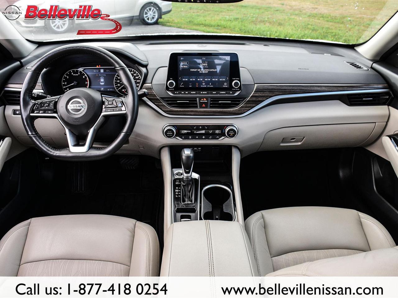 2021 Nissan Altima 2.5 Platinum, LEATHER, SUNROOF, NAVIGATION AWD Photo