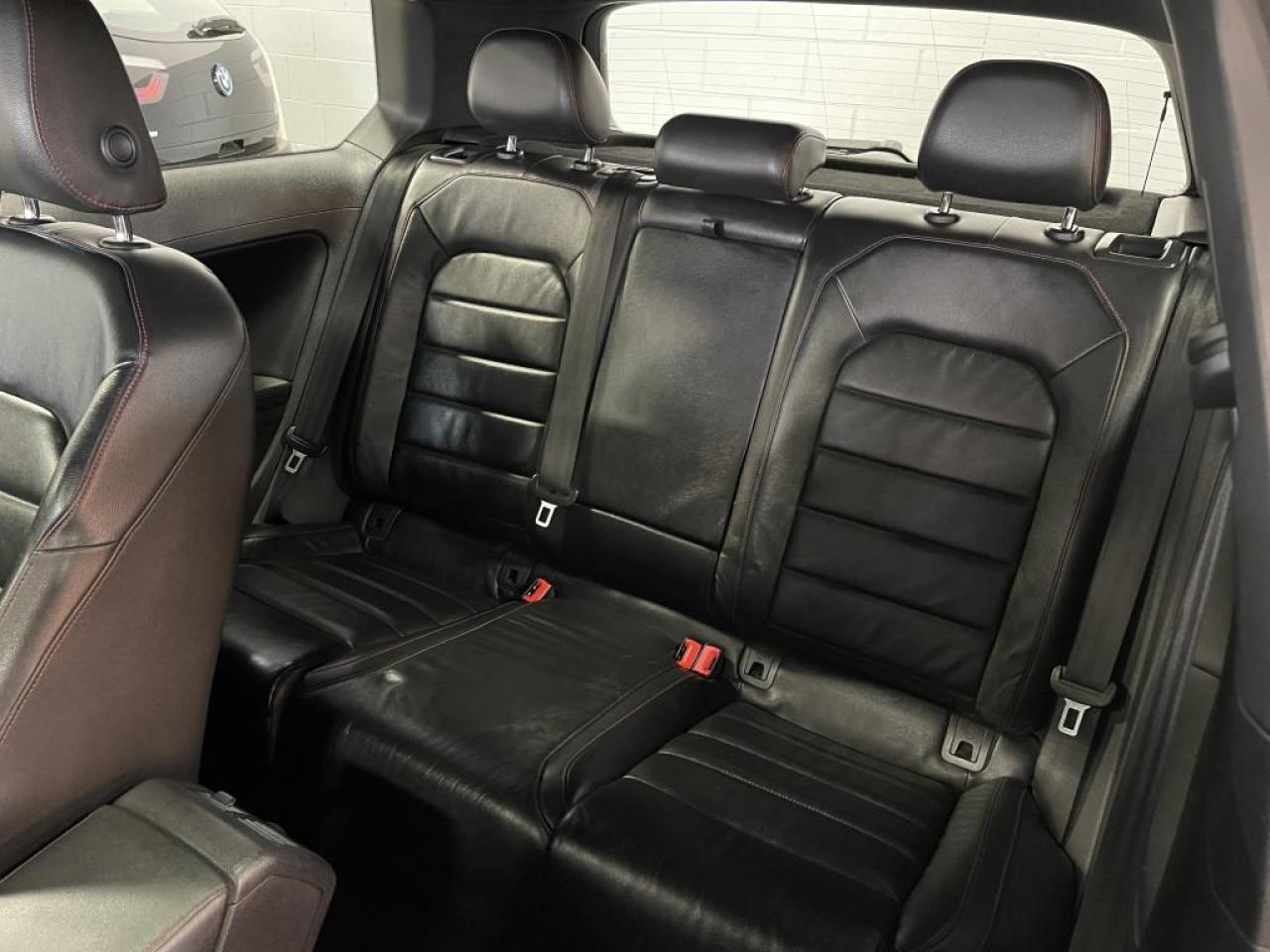 2015 Volkswagen Golf GTI DSG PERFORMANCE/NO ACCIDENTS/NAVI/REAR CAMERA/ PUSH START Photo2