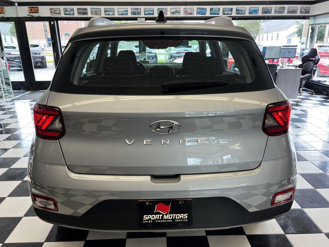 2021 Hyundai Venue Preferred+Lane Keep+BSM+Remote Start+Clean Carfax - Photo #3
