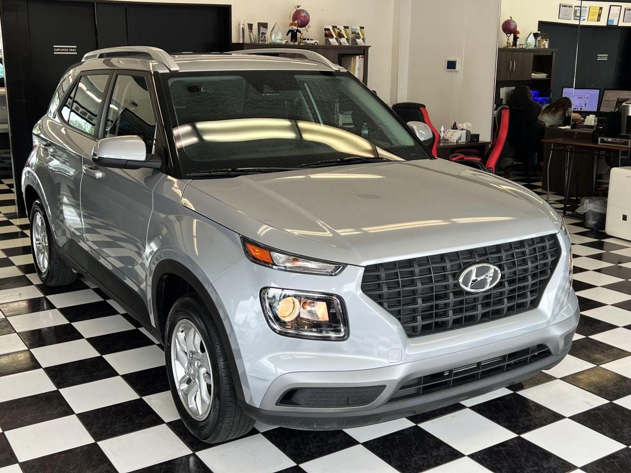 2021 Hyundai Venue Preferred+Lane Keep+BSM+Remote Start+Clean Carfax - Photo #5