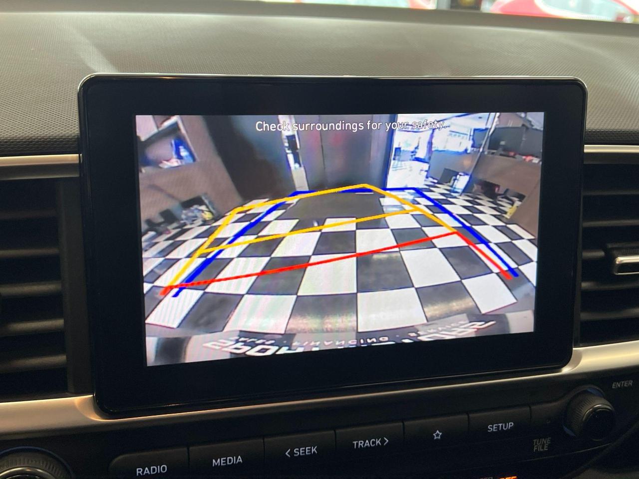 2021 Hyundai Venue Preferred+Lane Keep+BSM+Remote Start+Clean Carfax - Photo #10