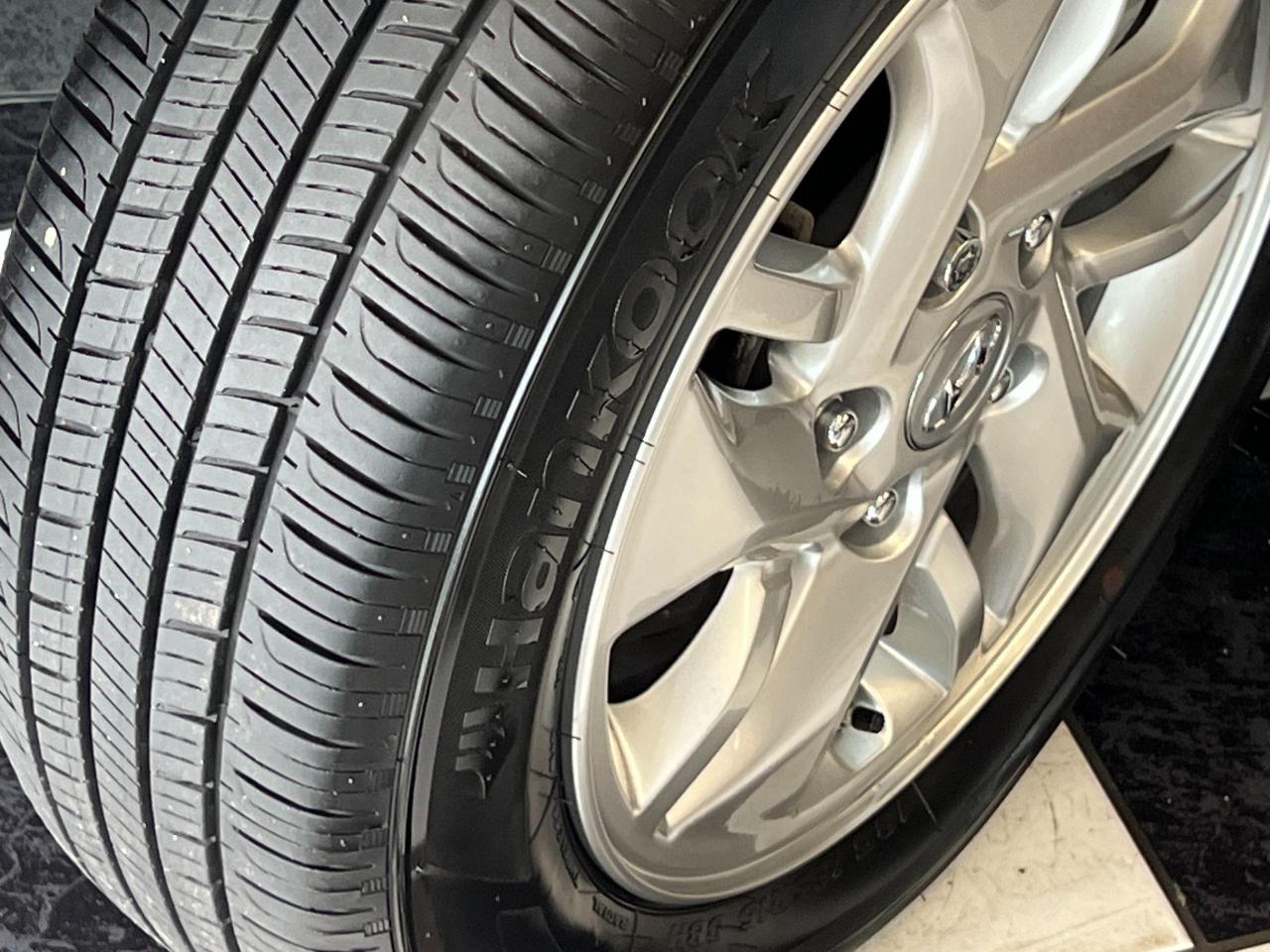 2021 Hyundai Venue Preferred+Lane Keep+BSM+Remote Start+Clean Carfax - Photo #11