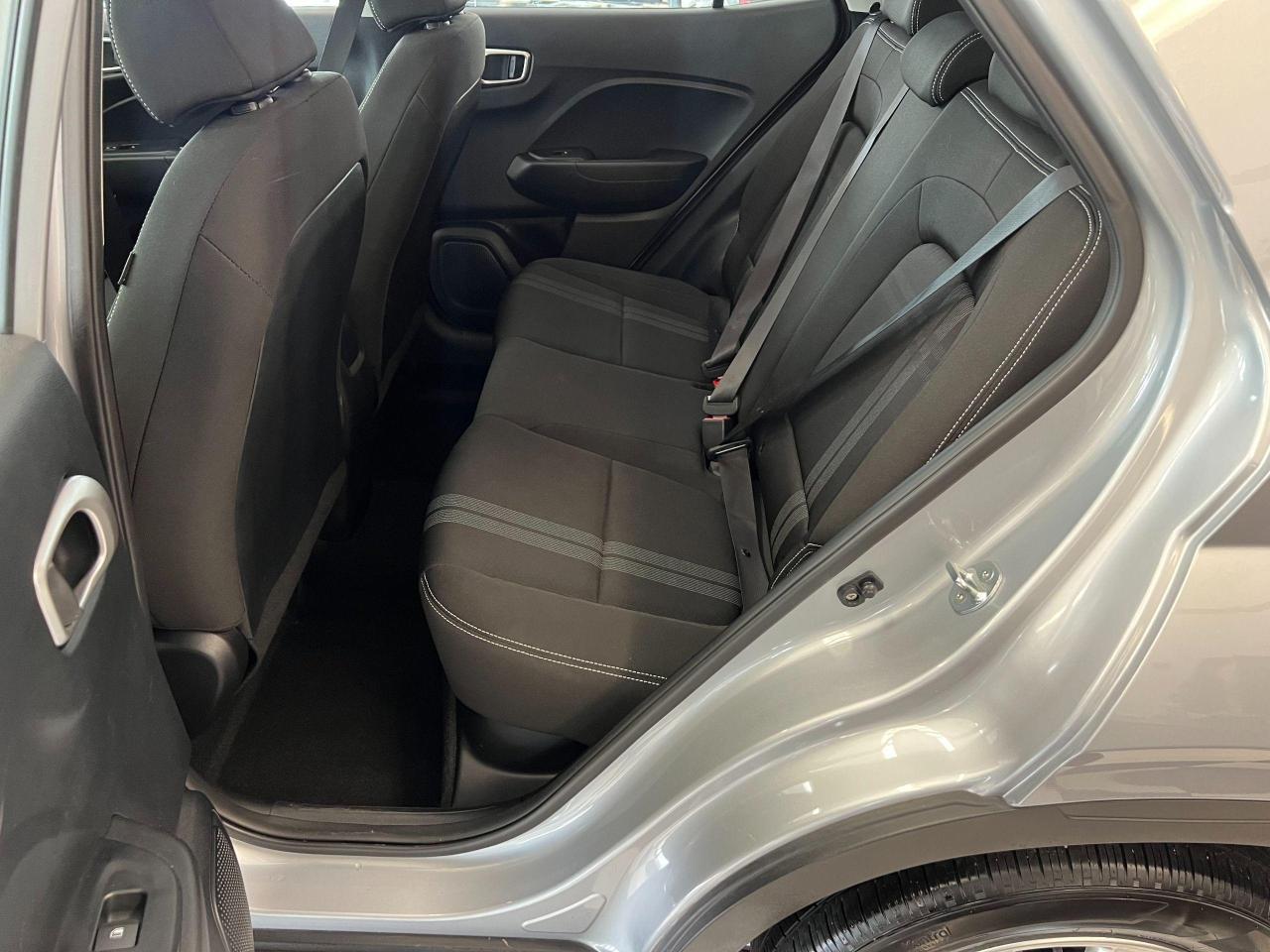 2021 Hyundai Venue Preferred+Lane Keep+BSM+Remote Start+Clean Carfax - Photo #23