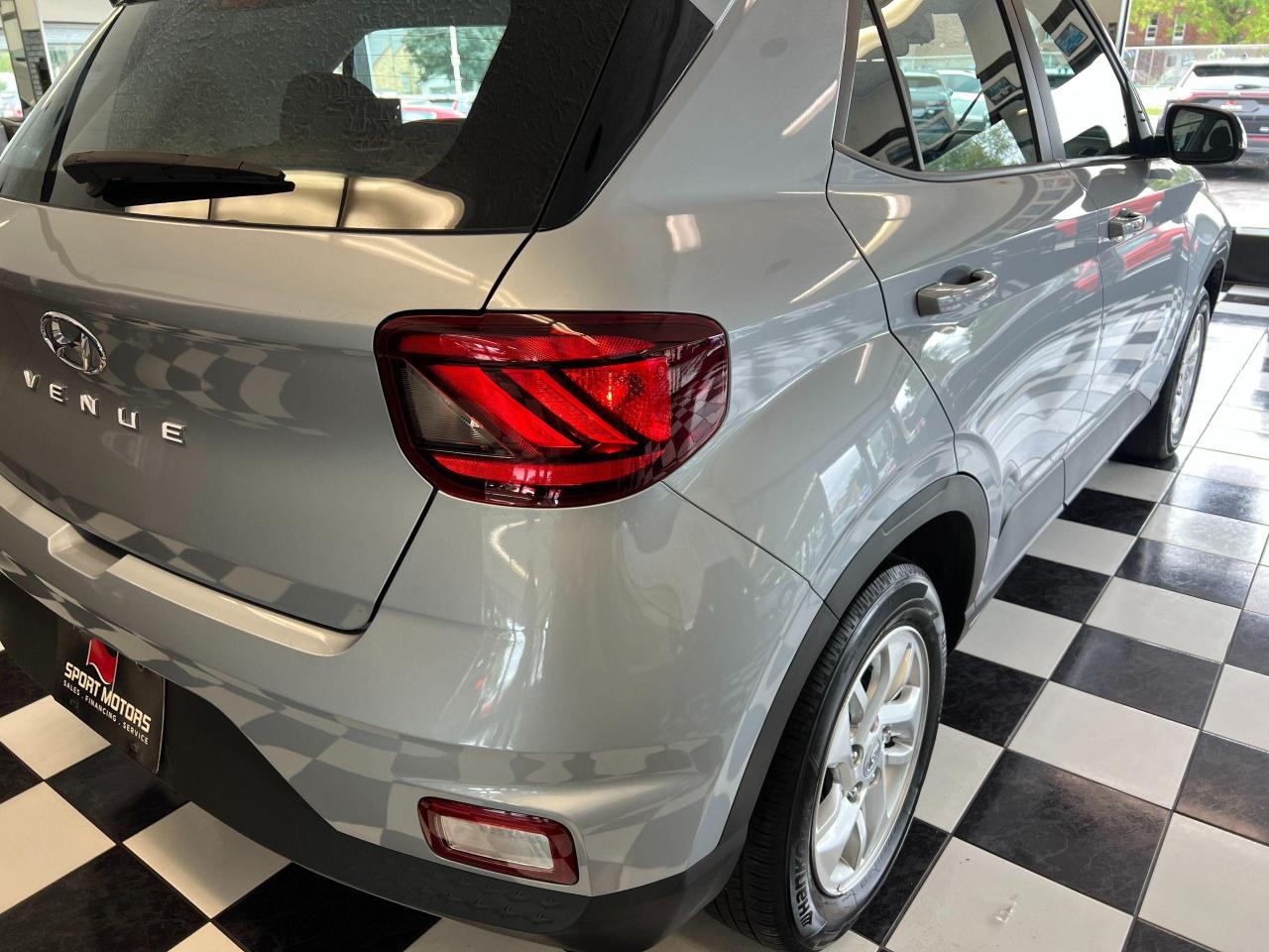 2021 Hyundai Venue Preferred+Lane Keep+BSM+Remote Start+Clean Carfax - Photo #40