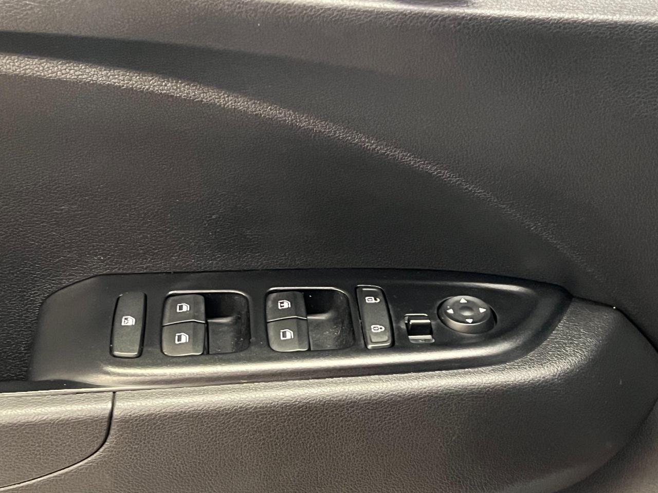 2021 Hyundai Venue Preferred+Lane Keep+BSM+Remote Start+Clean Carfax - Photo #47