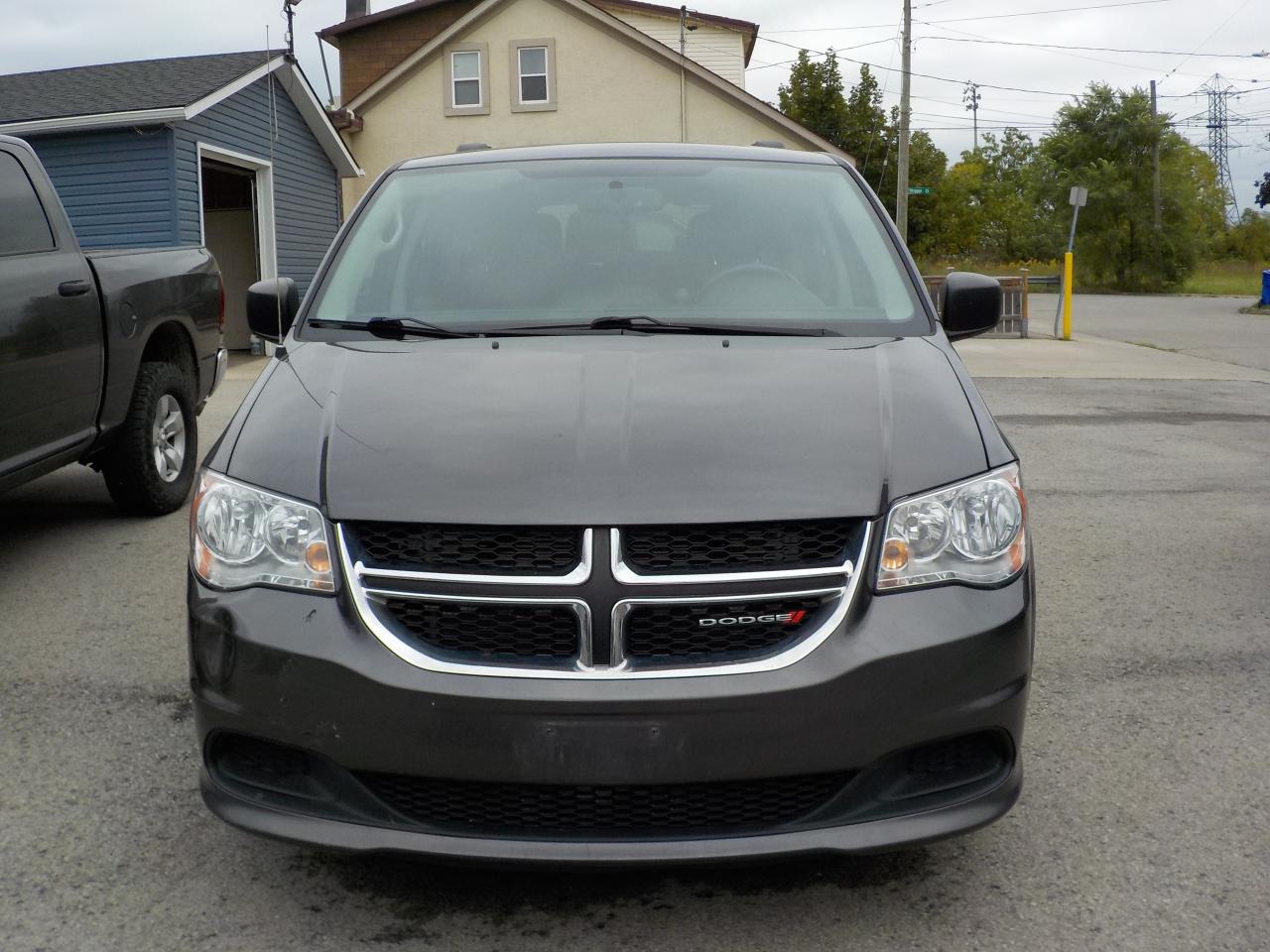 2017 Dodge Grand Caravan  - Photo #2