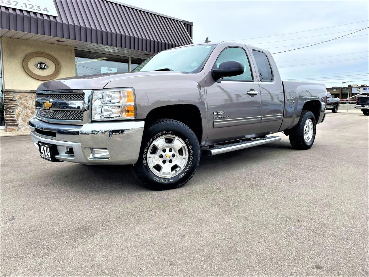 2013 Chevrolet Silverado 1500 4WD Ext Cab 143.5" LT LOW KM BLUE TOOTH PW PL PM - Photo #1