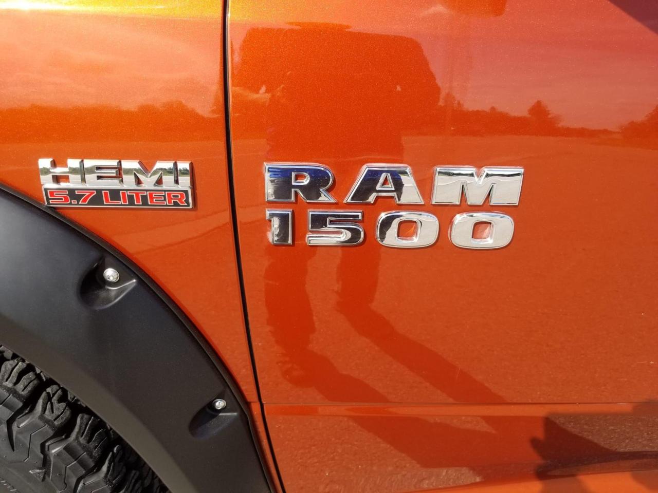 2013 RAM 1500 4WD Crew Cab 140.5" Sport - Photo #31