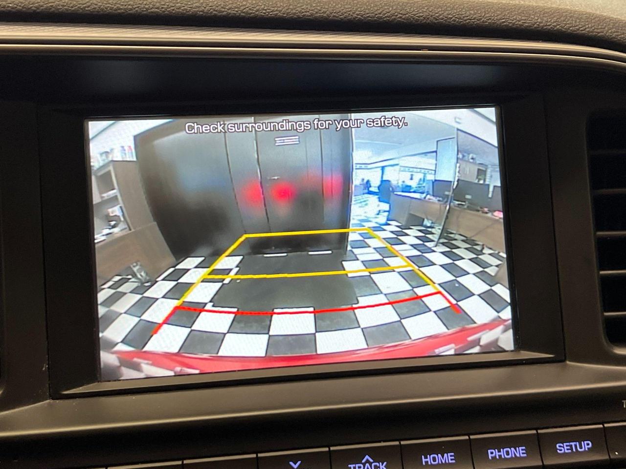 2019 Hyundai Elantra Preferred W/Sun & Safety+Lane Keep+CLEAN CARFAX - Photo #9