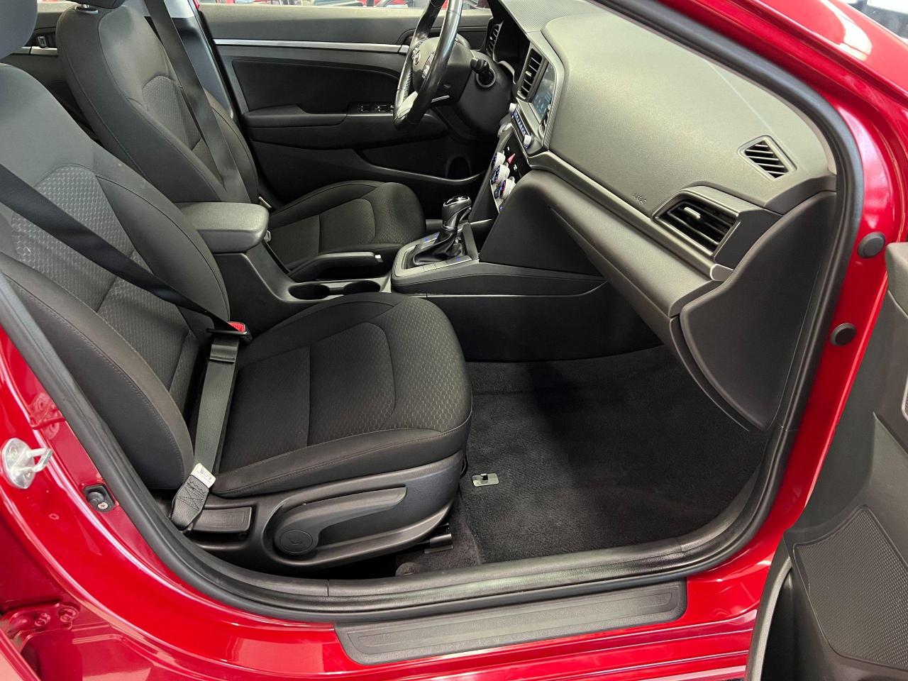 2019 Hyundai Elantra Preferred W/Sun & Safety+Lane Keep+CLEAN CARFAX - Photo #20