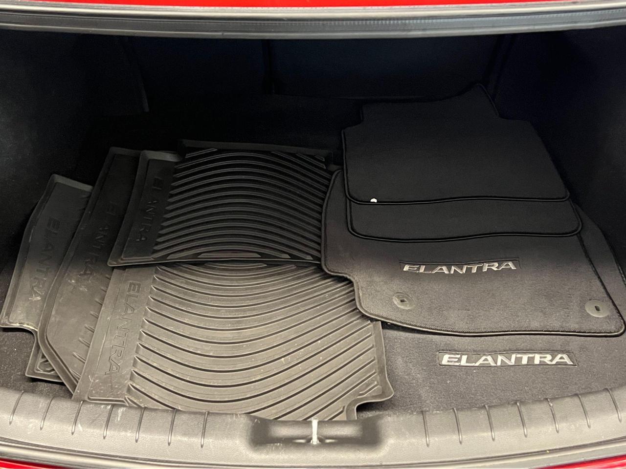 2019 Hyundai Elantra Preferred W/Sun & Safety+Lane Keep+CLEAN CARFAX - Photo #24