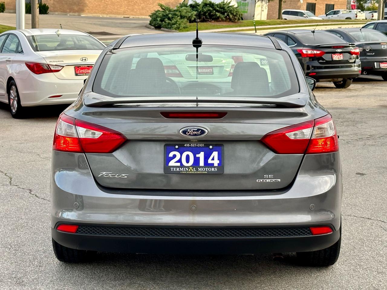 2014 Ford Focus LOW KMS.. CERTIFIED.. NO ACCIDENT Photo4