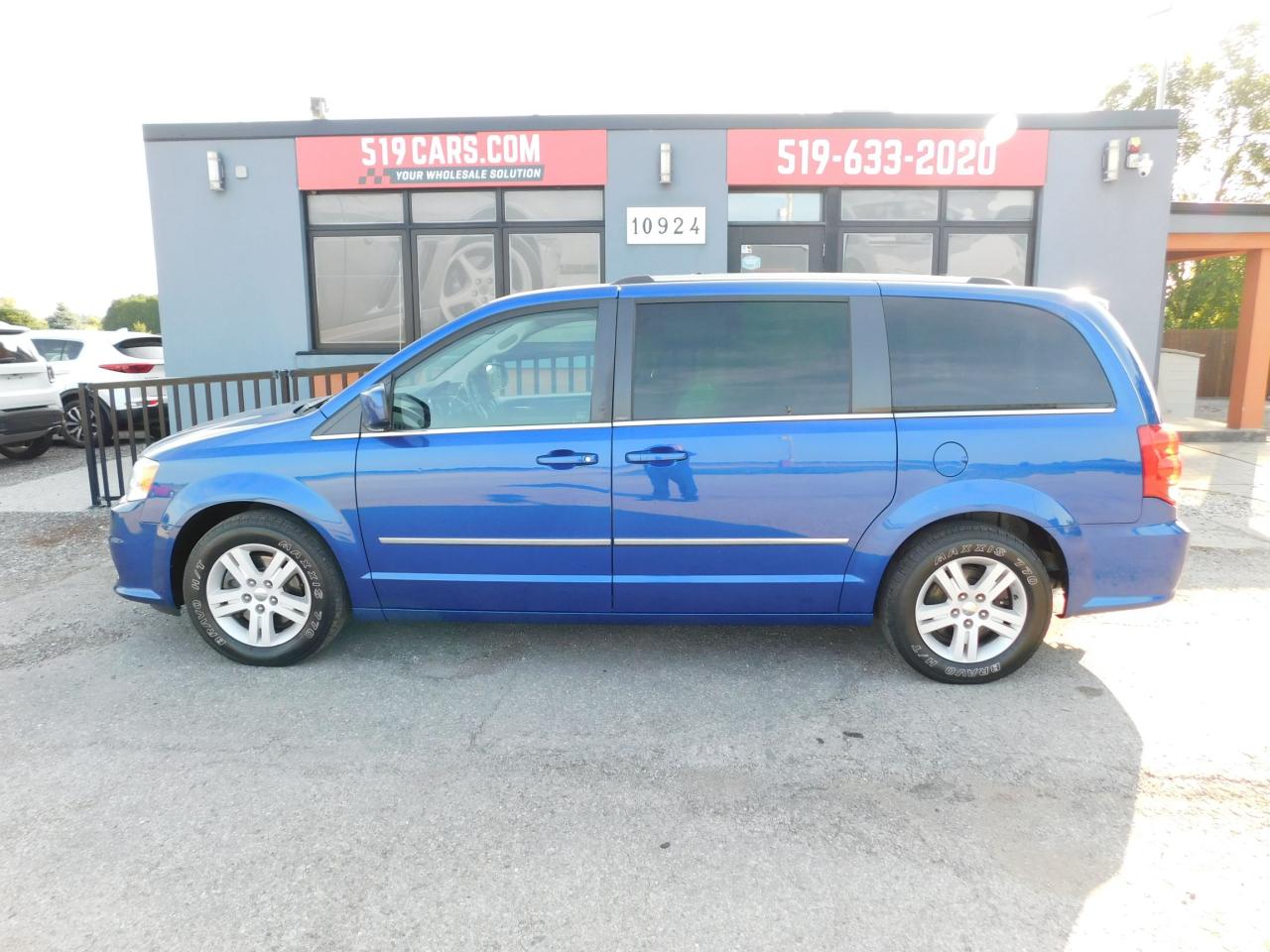 2013 Dodge Grand Caravan | Rear DVD | Rear A/C | Backup Camera | Pwr Doors - Photo #1