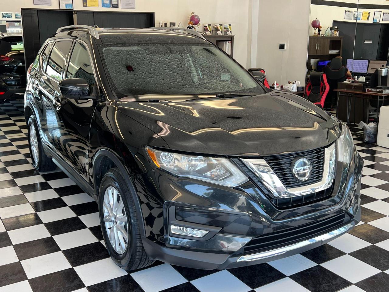 2018 Nissan Rogue SV AWD+New Tires & Brakes+Camera+CLEAN CARFAX - Photo #5