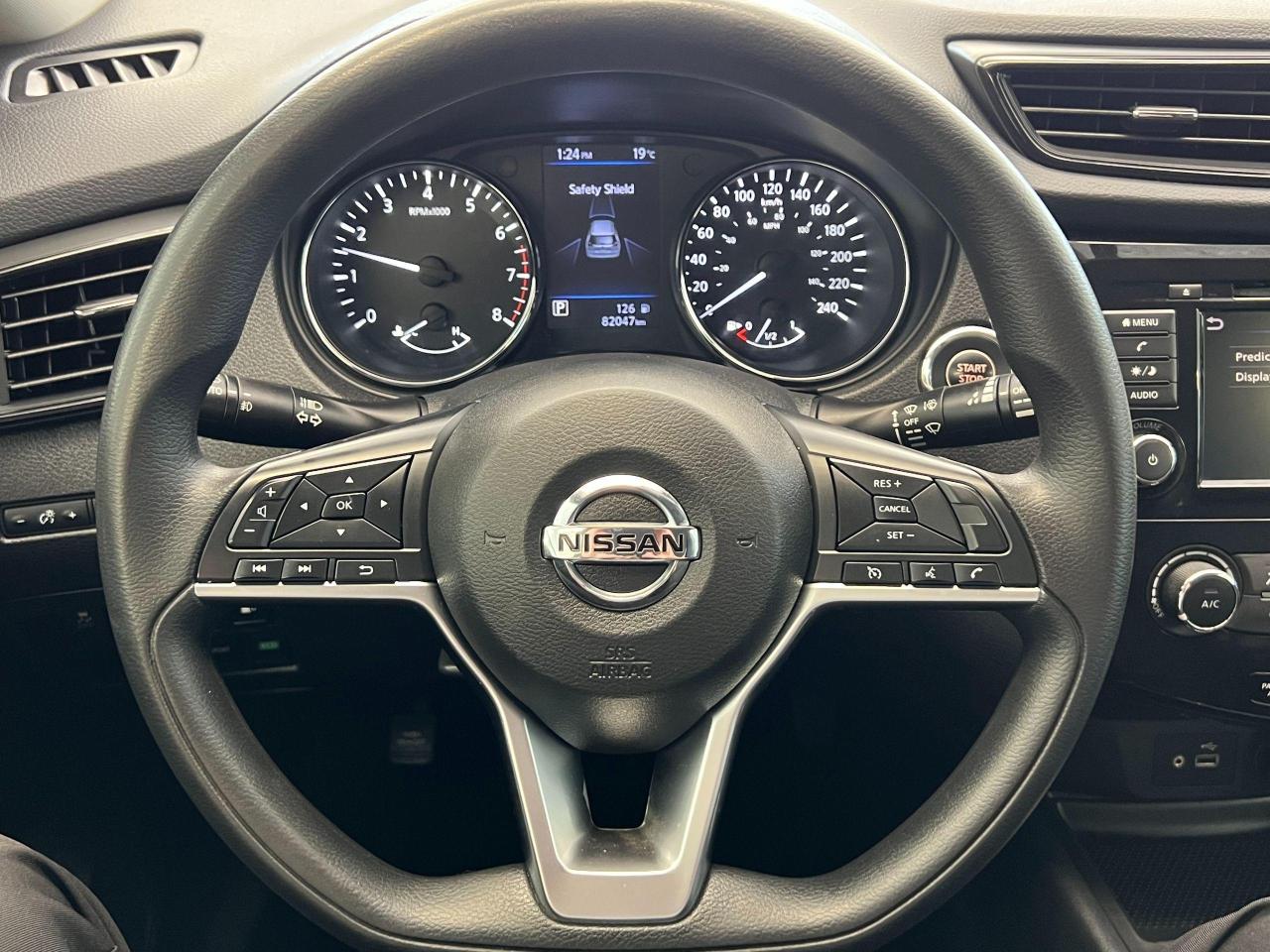 2018 Nissan Rogue SV AWD+New Tires & Brakes+Camera+CLEAN CARFAX - Photo #9