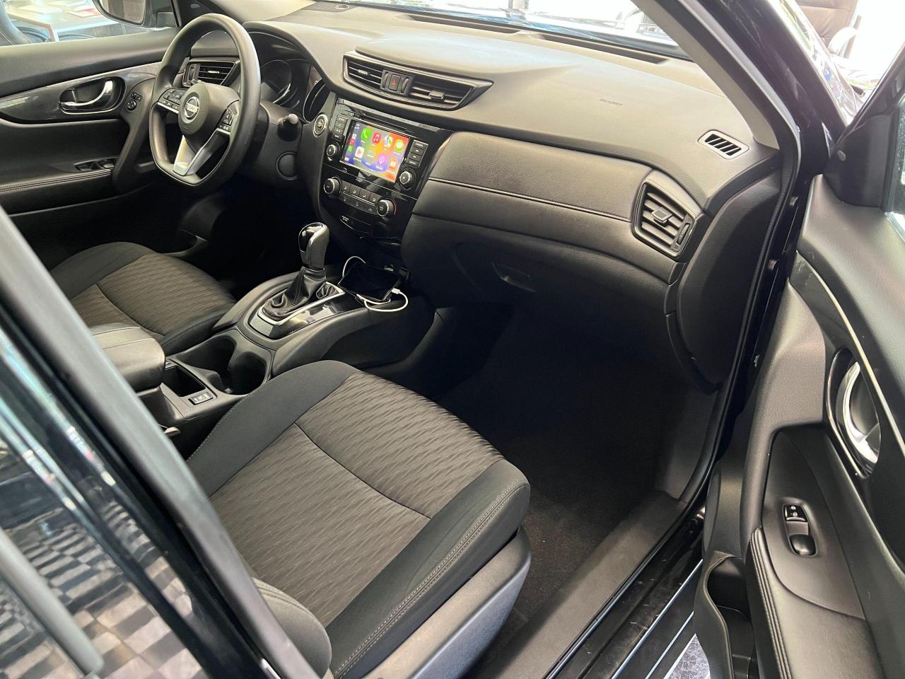 2018 Nissan Rogue SV AWD+New Tires & Brakes+Camera+CLEAN CARFAX - Photo #23