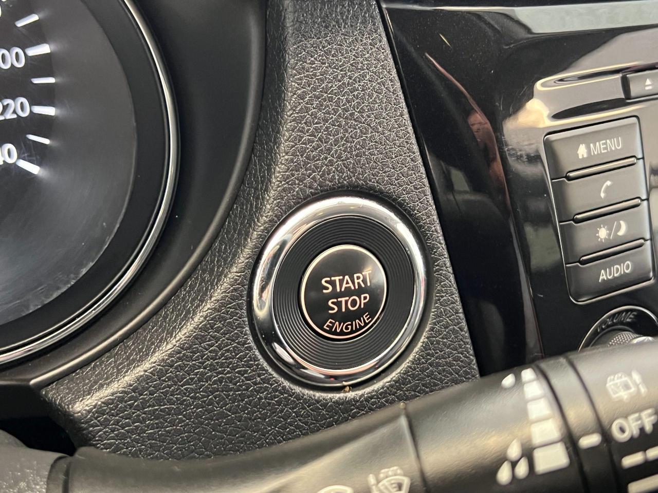 2018 Nissan Rogue SV AWD+New Tires & Brakes+Camera+CLEAN CARFAX - Photo #52