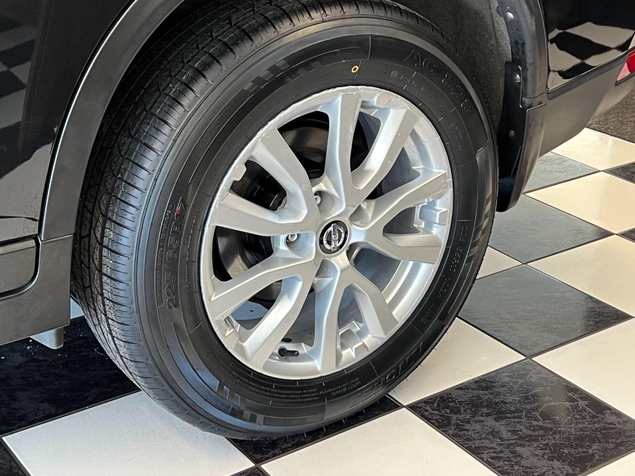 2018 Nissan Rogue SV AWD+New Tires & Brakes+Camera+CLEAN CARFAX - Photo #60