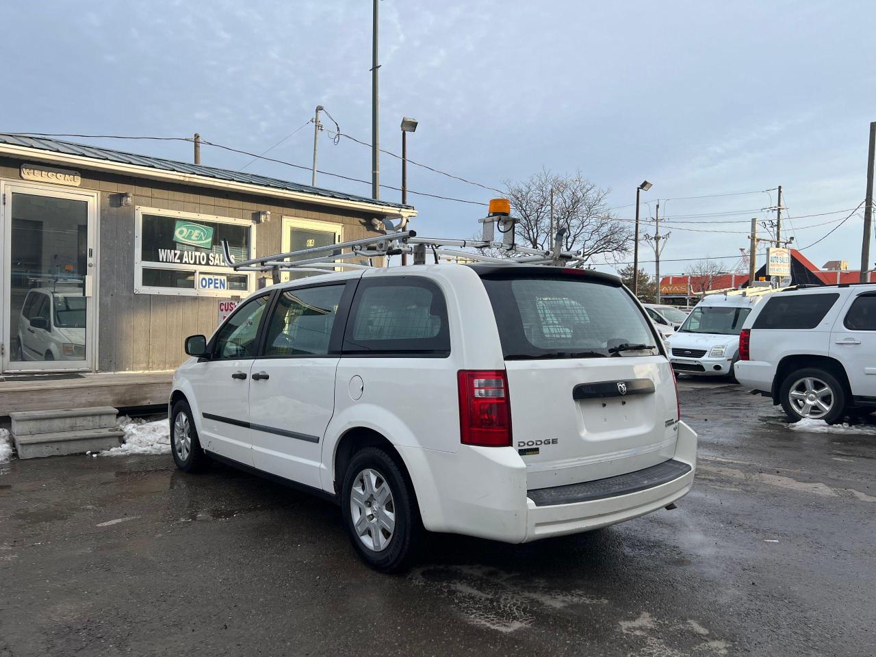 2010 Dodge Grand Caravan C/V - Photo #4