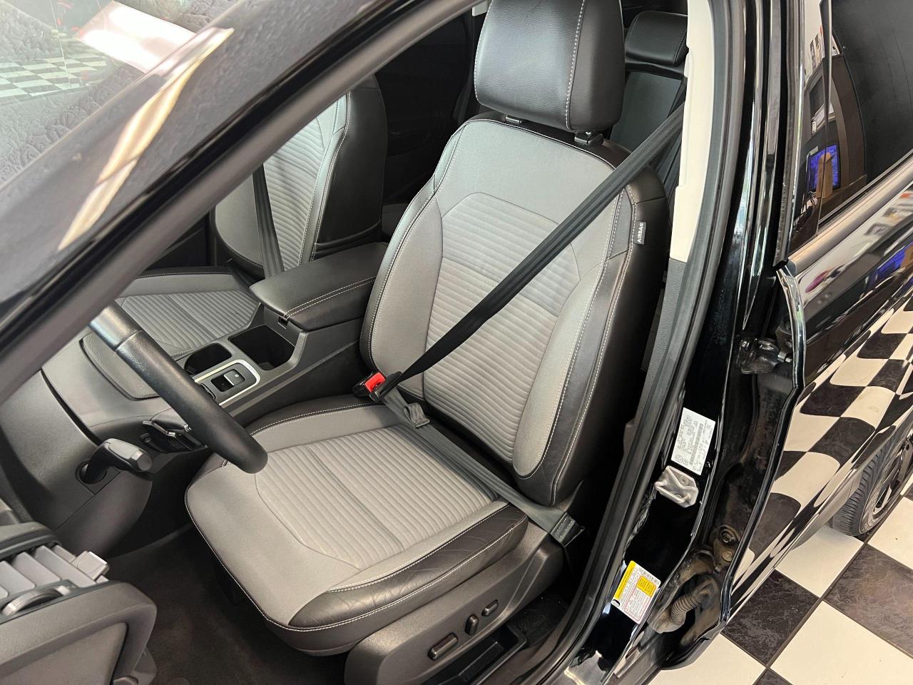 2017 Ford Escape SE 4WD W/Appearance PKG+New Brakes+CLEAN CARFAX Photo19