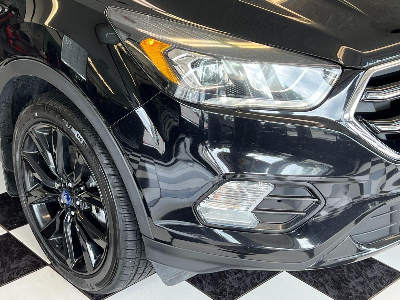 2017 Ford Escape SE 4WD W/Appearance PKG+New Brakes+CLEAN CARFAX - Photo #35