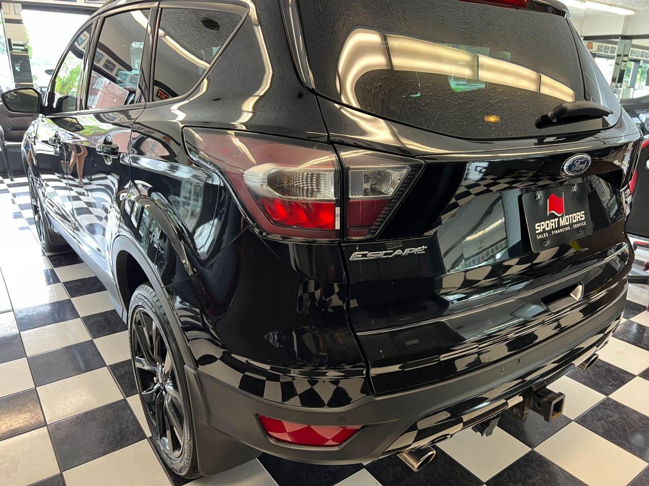 2017 Ford Escape SE 4WD W/Appearance PKG+New Brakes+CLEAN CARFAX - Photo #37