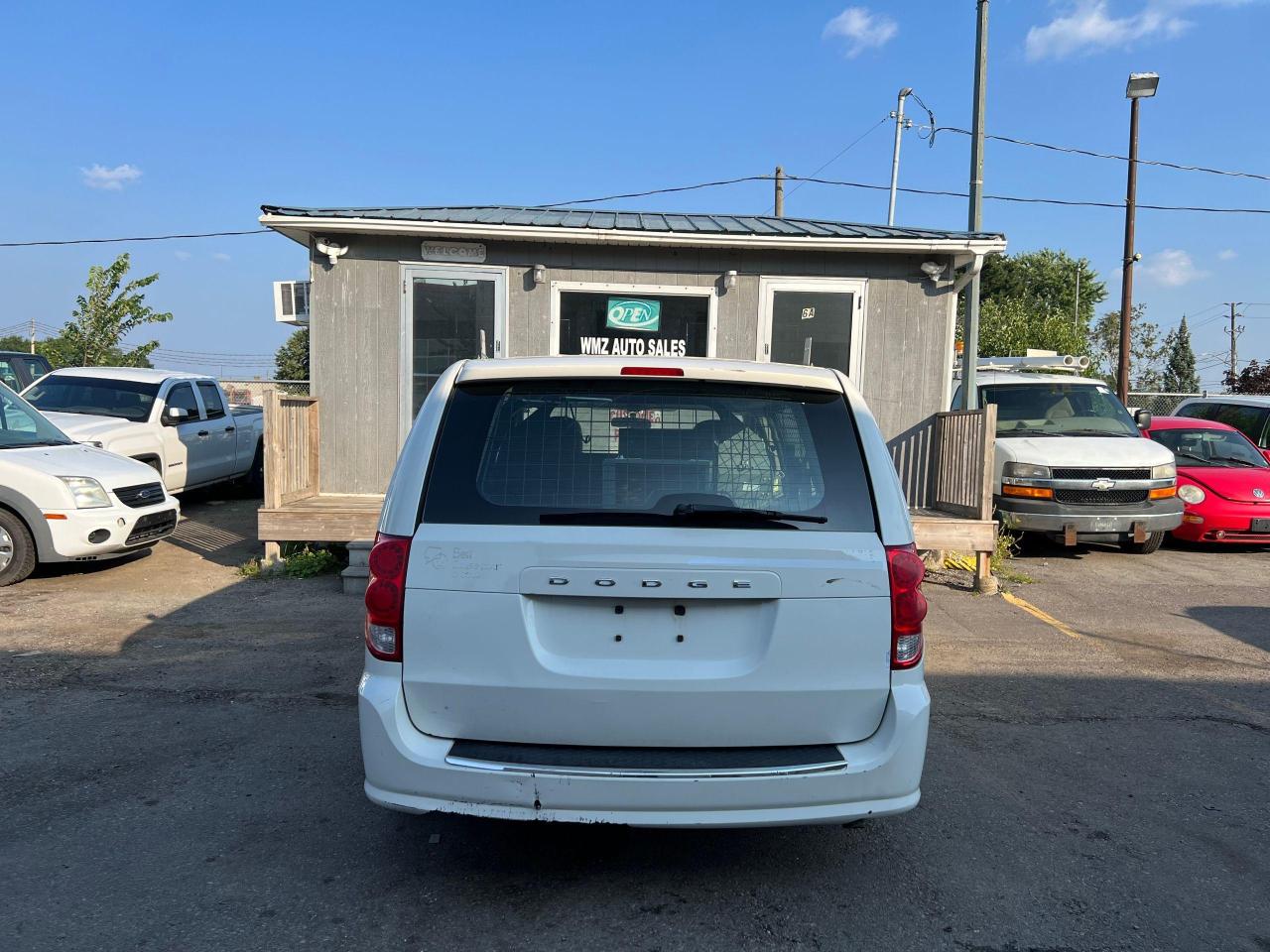 2011 Dodge Grand Caravan C/V Photo4