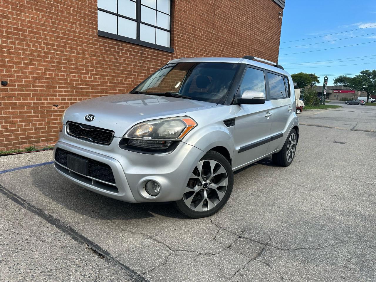Used 2013 Kia Soul 4u Luxury for sale in Oakville, ON
