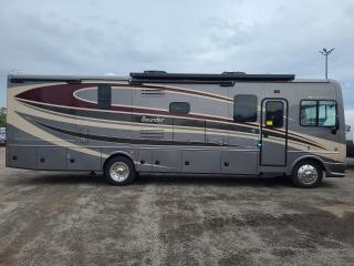 2016 Fleetwood Bounder 34T - Photo #4