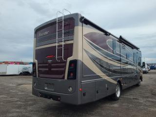 2016 Fleetwood Bounder 34T - Photo #3