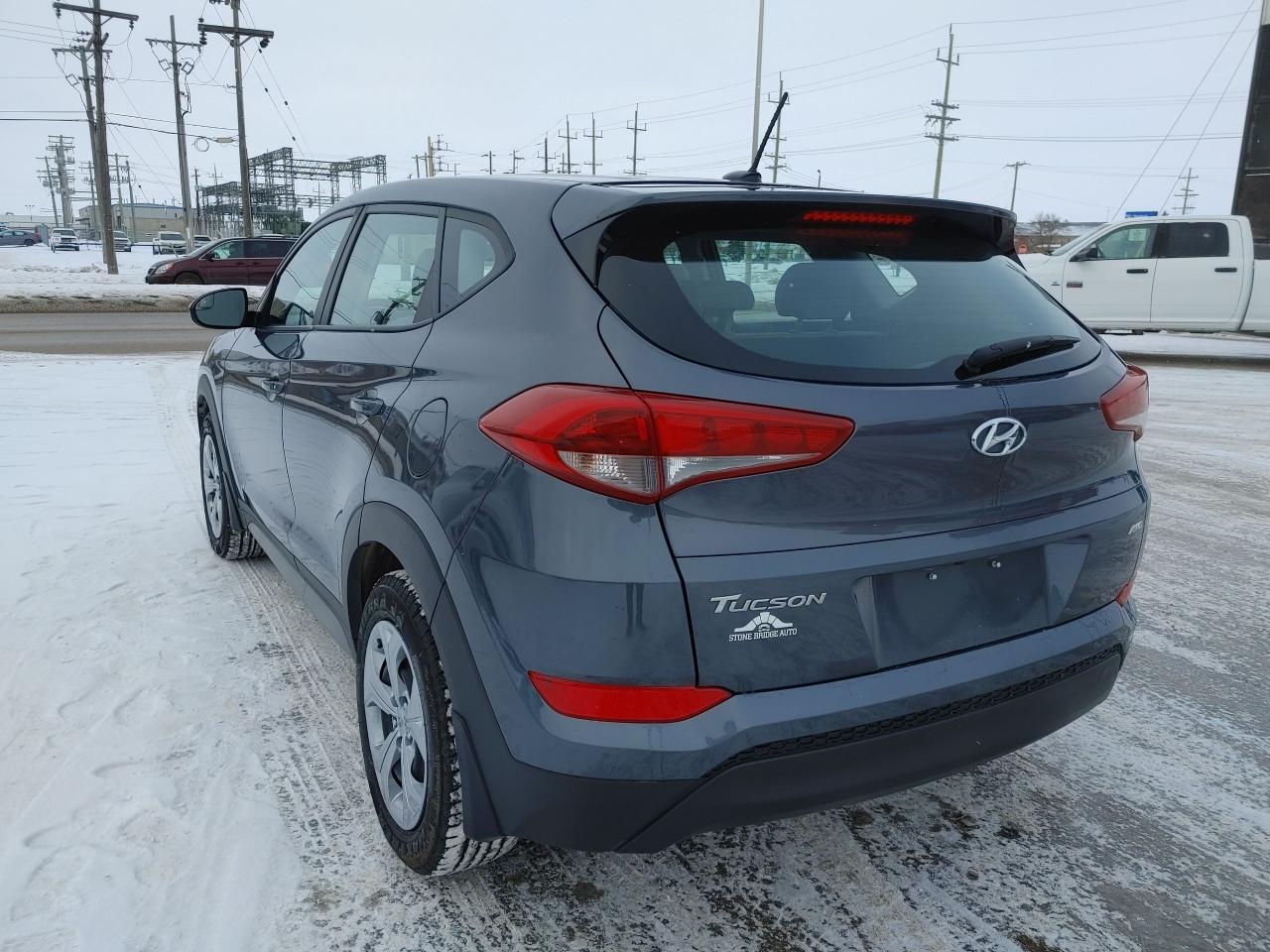 2017 Hyundai Tucson SE - Photo #5