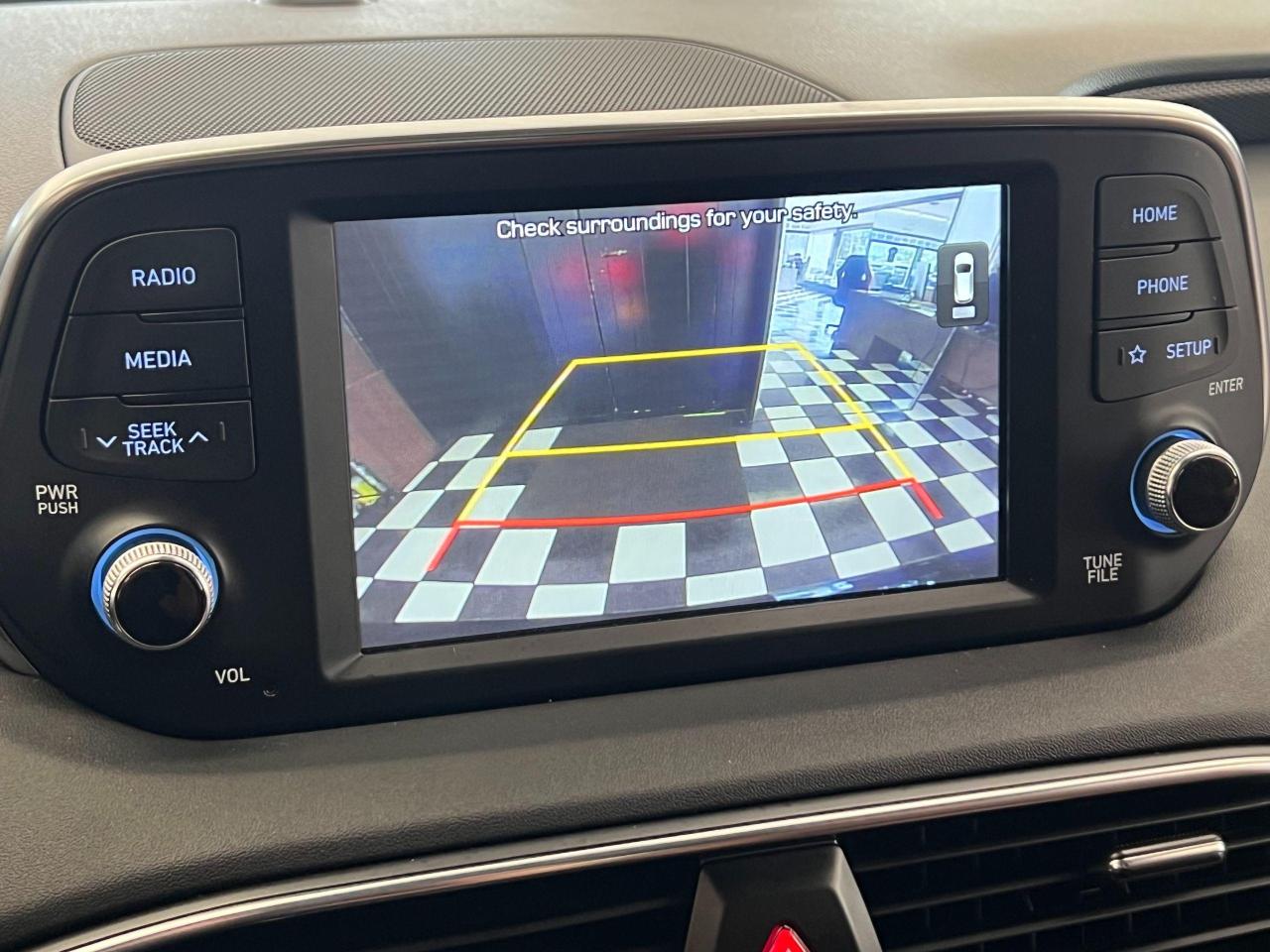 2020 Hyundai Santa Fe Preferred+Roof+Leather+Adaptive Cruise+CLEANCARFAX - Photo #11