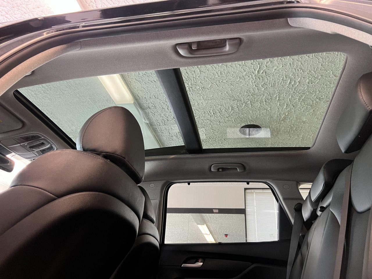 2020 Hyundai Santa Fe Preferred+Roof+Leather+Adaptive Cruise+CLEANCARFAX Photo82