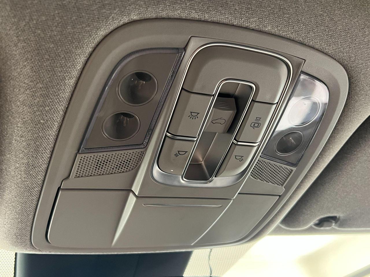2020 Hyundai Santa Fe Preferred+Roof+Leather+Adaptive Cruise+CLEANCARFAX - Photo #51