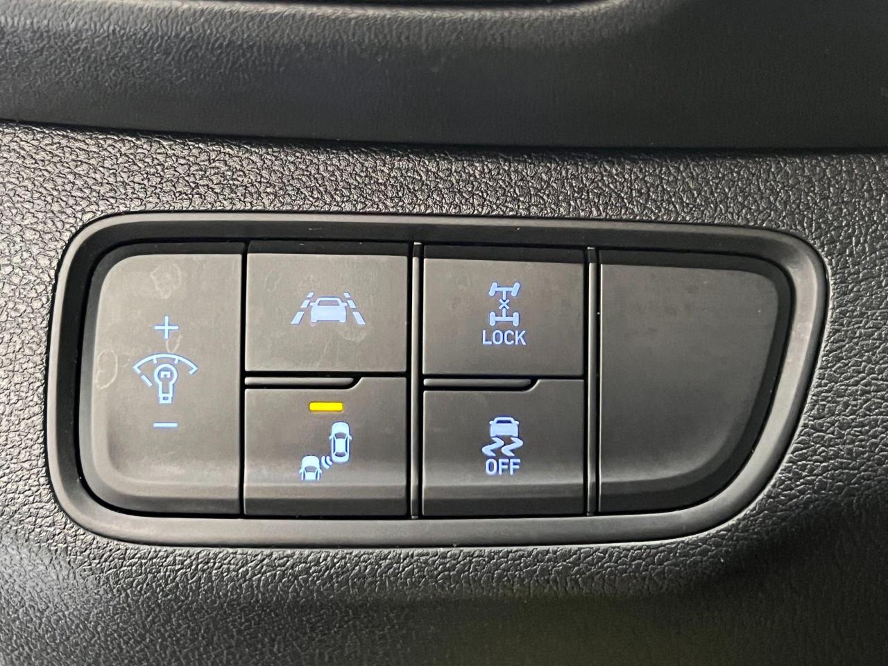 2020 Hyundai Santa Fe Preferred+Roof+Leather+Adaptive Cruise+CLEANCARFAX - Photo #57