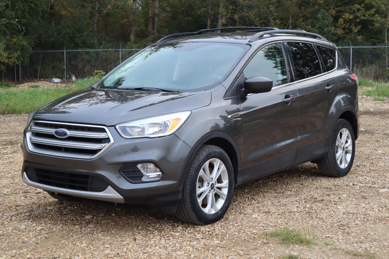 2017 Ford Escape SE Photo0