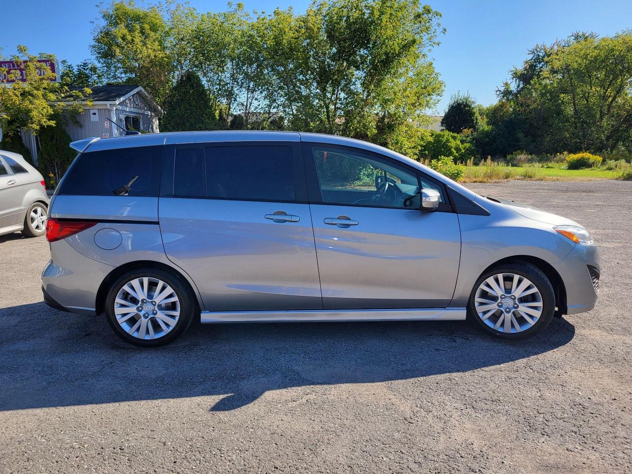 2015 Mazda MAZDA5 GT Photo