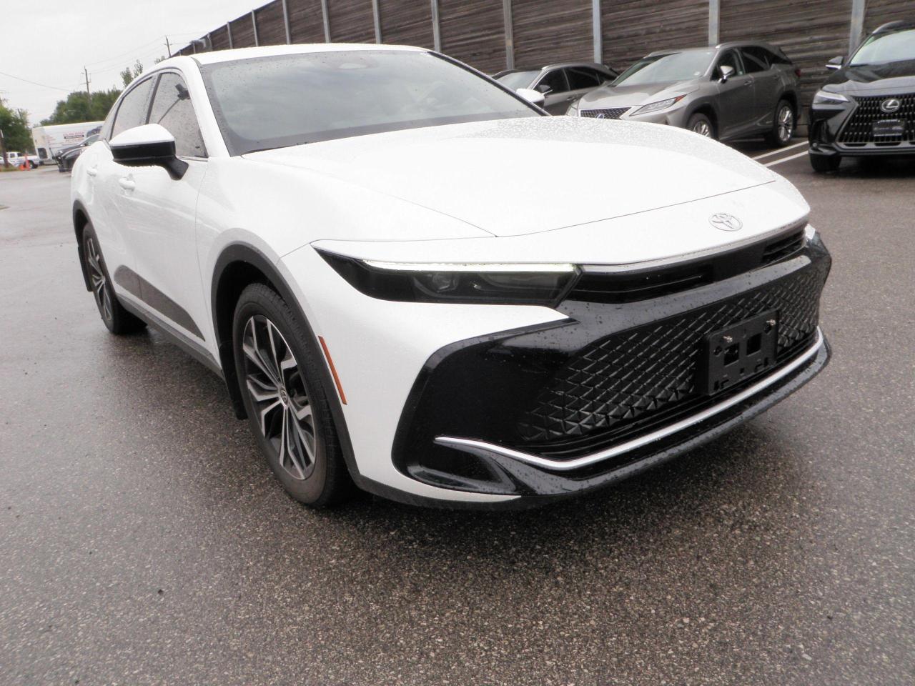2023 Toyota Crown XLE - Photo #1