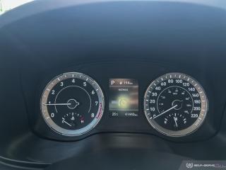 2021 Hyundai Venue PREFERRED / REVERSE CAM / HTD SEATS / 40,993KM - Photo #19