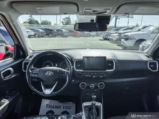 2021 Hyundai Venue PREFERRED / REVERSE CAM / HTD SEATS / 40,993KM - Photo #12