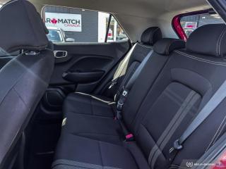 2021 Hyundai Venue PREFERRED / REVERSE CAM / HTD SEATS / 40,993KM - Photo #11