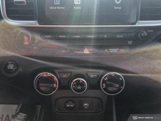 2021 Hyundai Venue PREFERRED / REVERSE CAM / HTD SEATS / 40,993KM - Photo #17